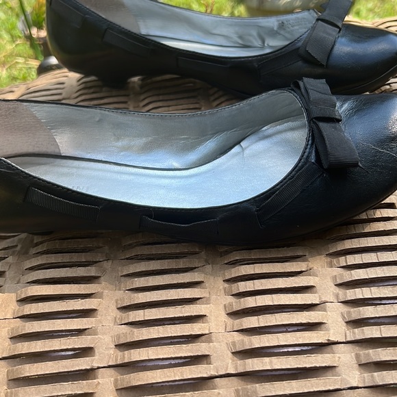 Gianni Bini, 50 Preppy, 10M, Black slip on, w/a woven satin ribbon detail & bow - Picture 7 of 11